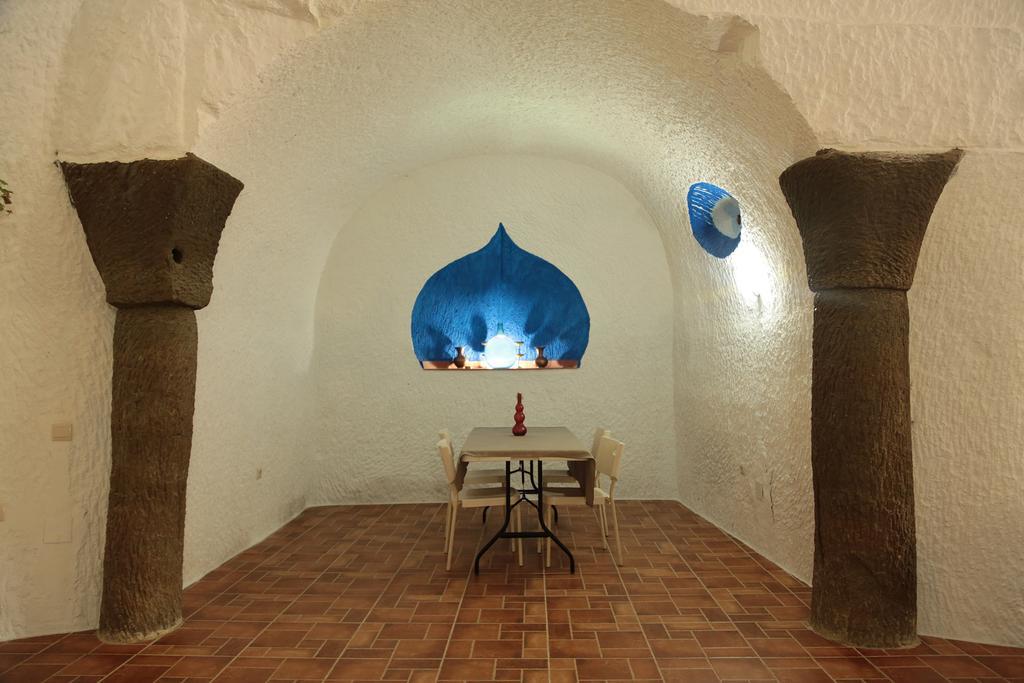 Cuevas La Chumbera * Benalúa de Guadix